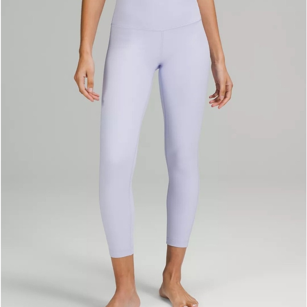 NWT Lululemon Wunder Under High Rise Leggings Size 10 in Pastel Blue